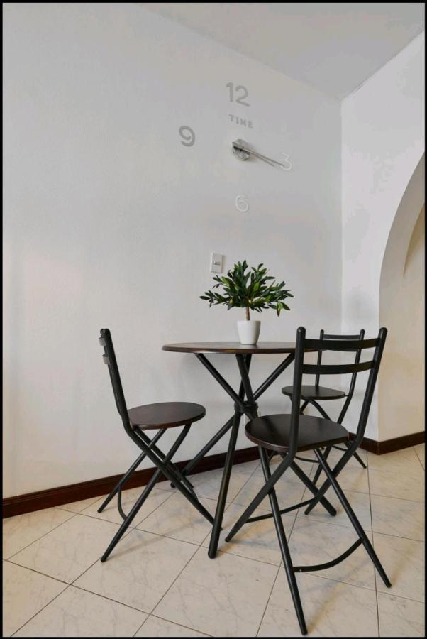 Apto Idoneo Para Descansar Muy Central En El Poblado Appartement Medellín Buitenkant foto
